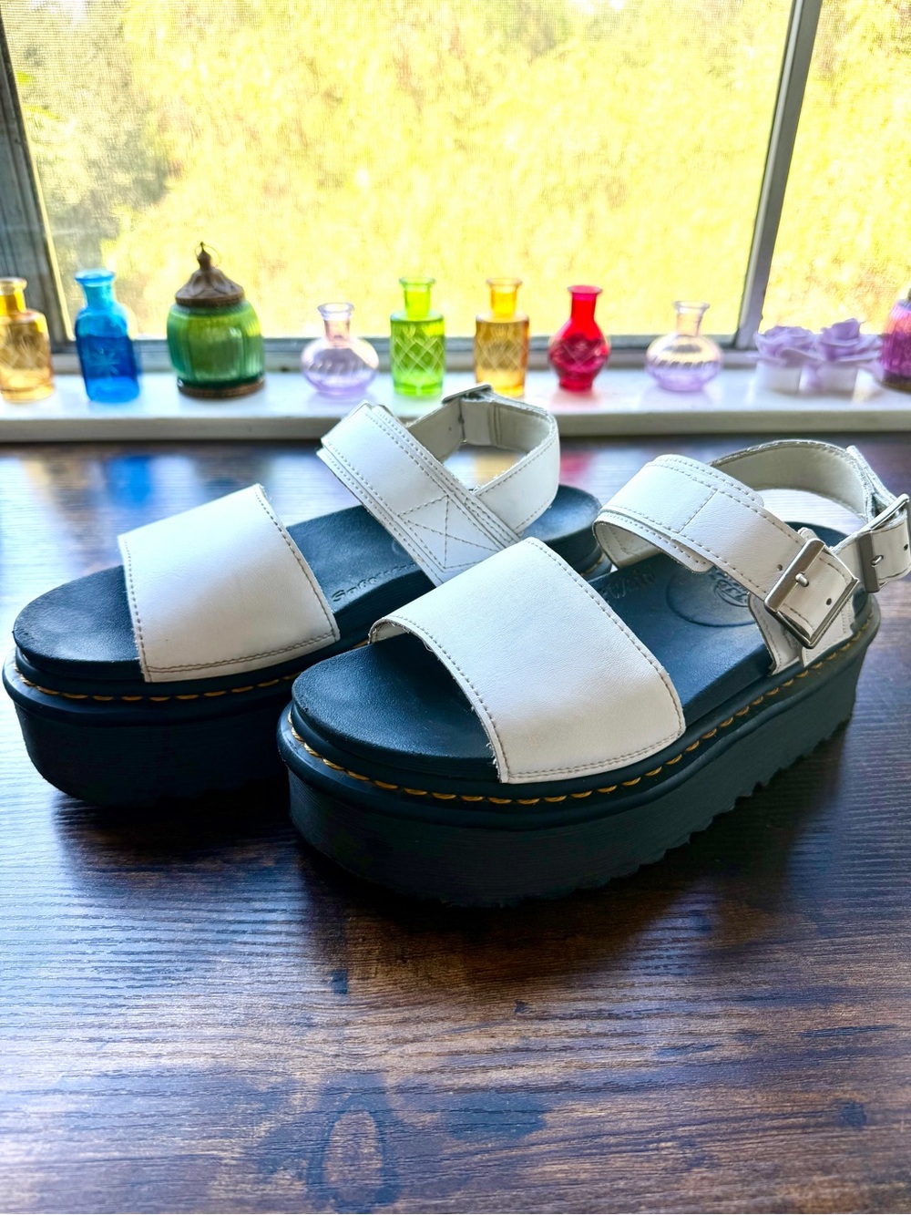 Dr. Martens White Platform Leather Sandals with Buckle Strap Woman’s Size 9